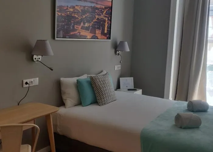 Great Fanqueiros 5 & 2 Affittacamere Lisbona